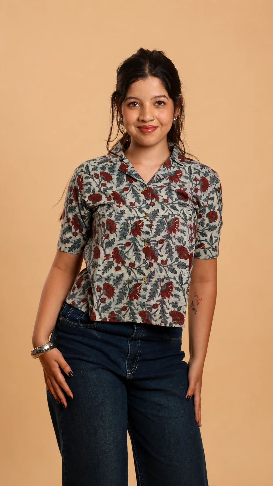 Aarvi - Grey