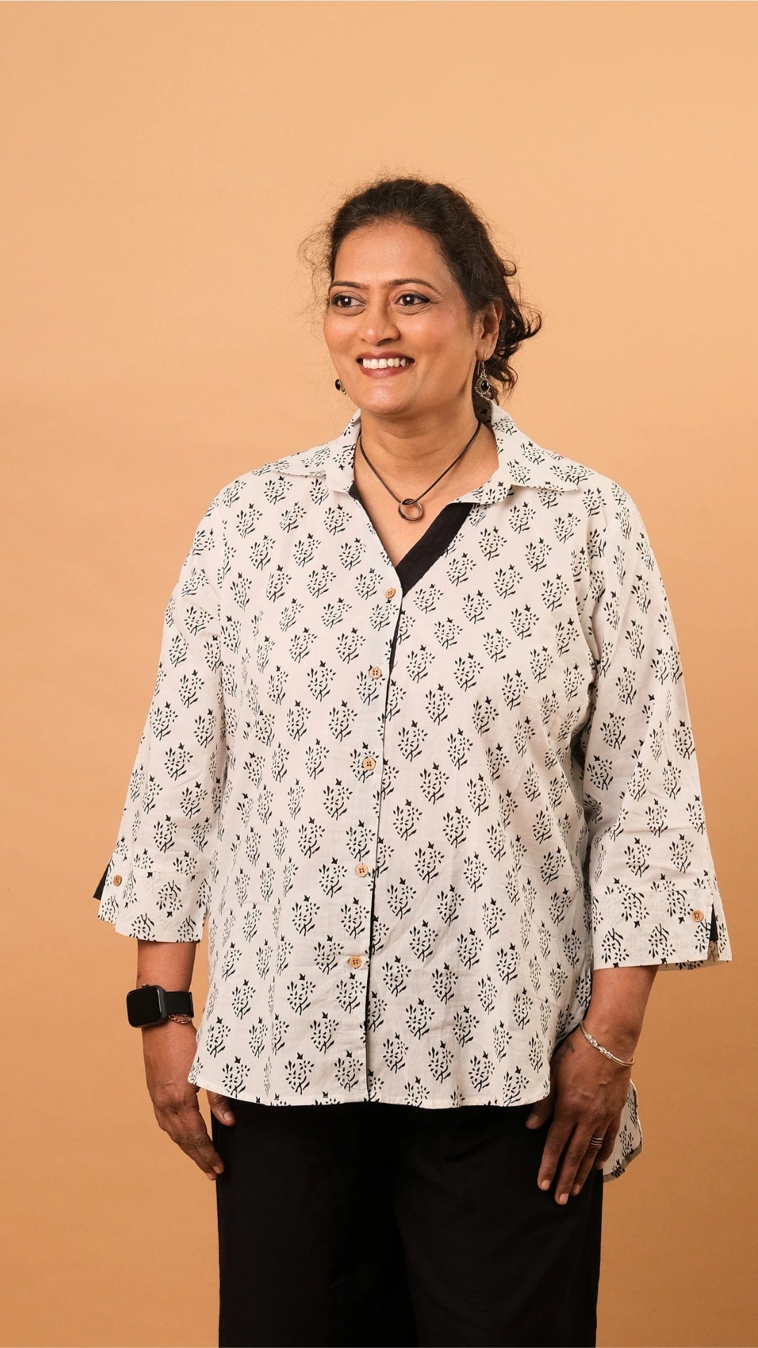 Chaarvi - White